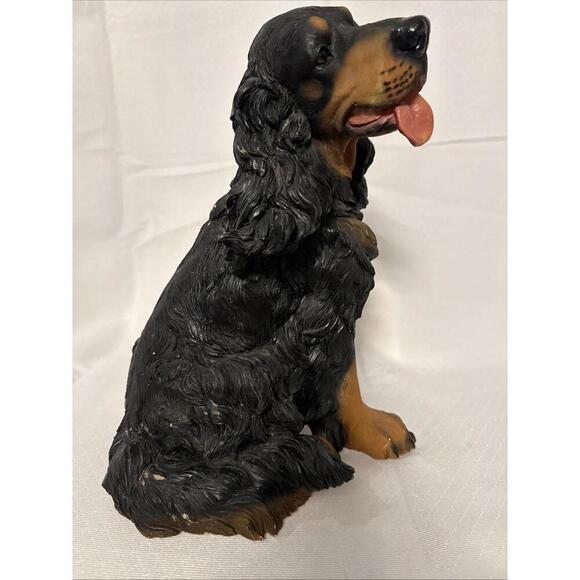 Large Resin Black and Tan Cocker Spaniel Dog Statue. 13.5” tall. - Picture 5 of 7